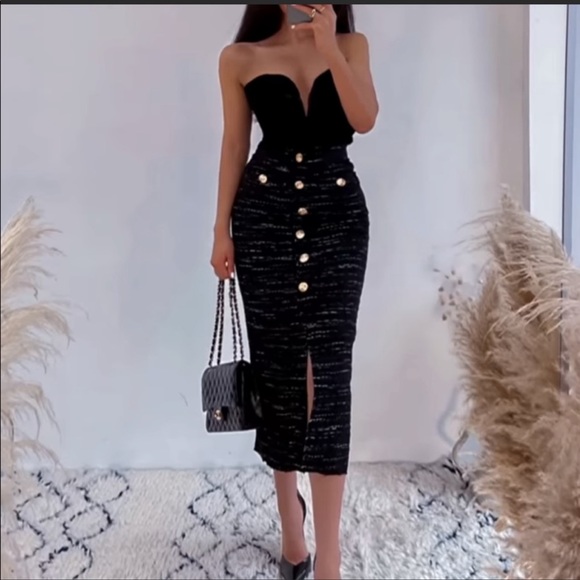 Zara Dresses & Skirts - Zara Black Tweed Texture Gold Metallic Buttons Front Slit Midi Pencil Skirt